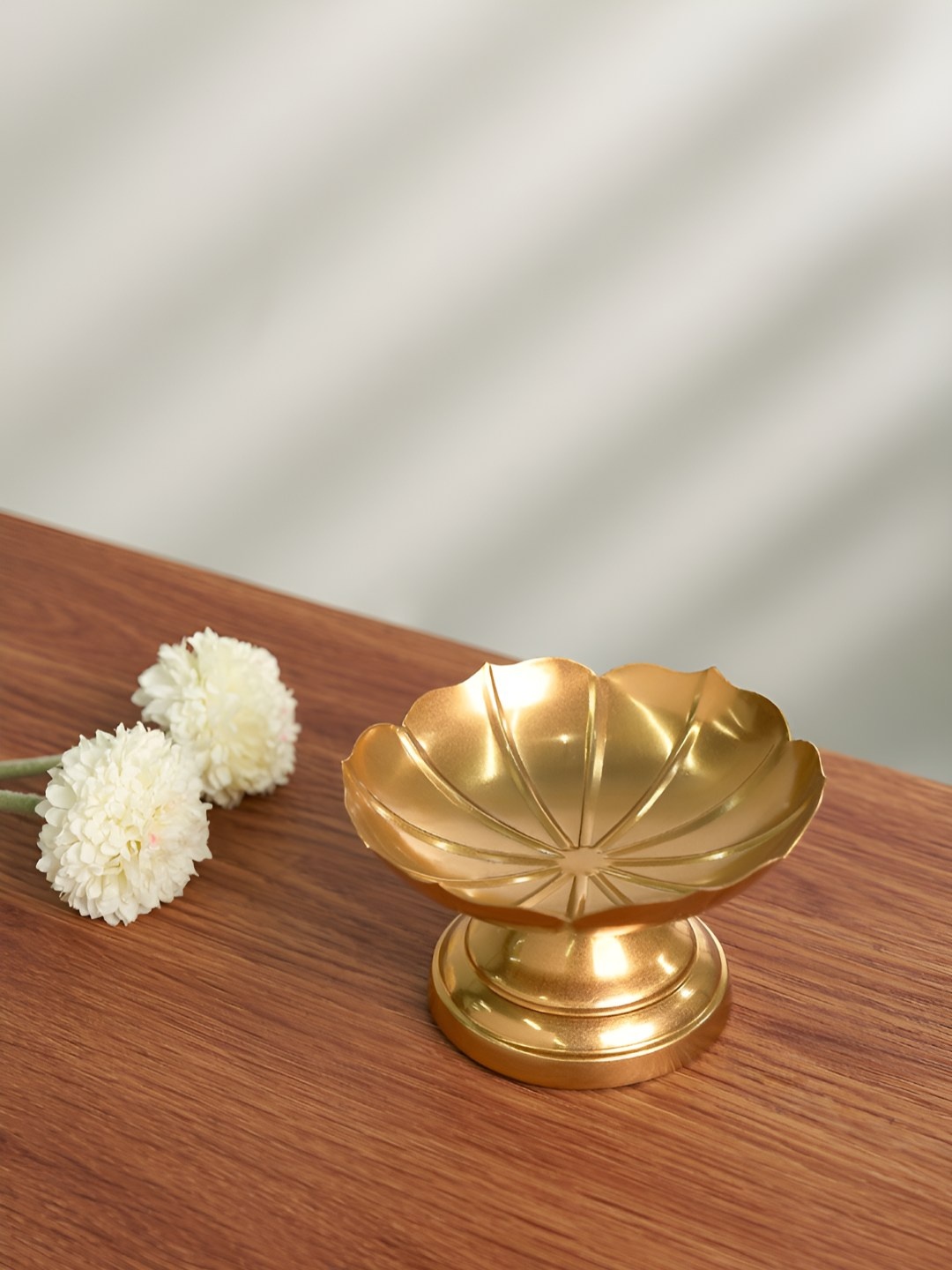 

Living scapes by Pantaloons Gold-Toned Cast Iron Serving Tray