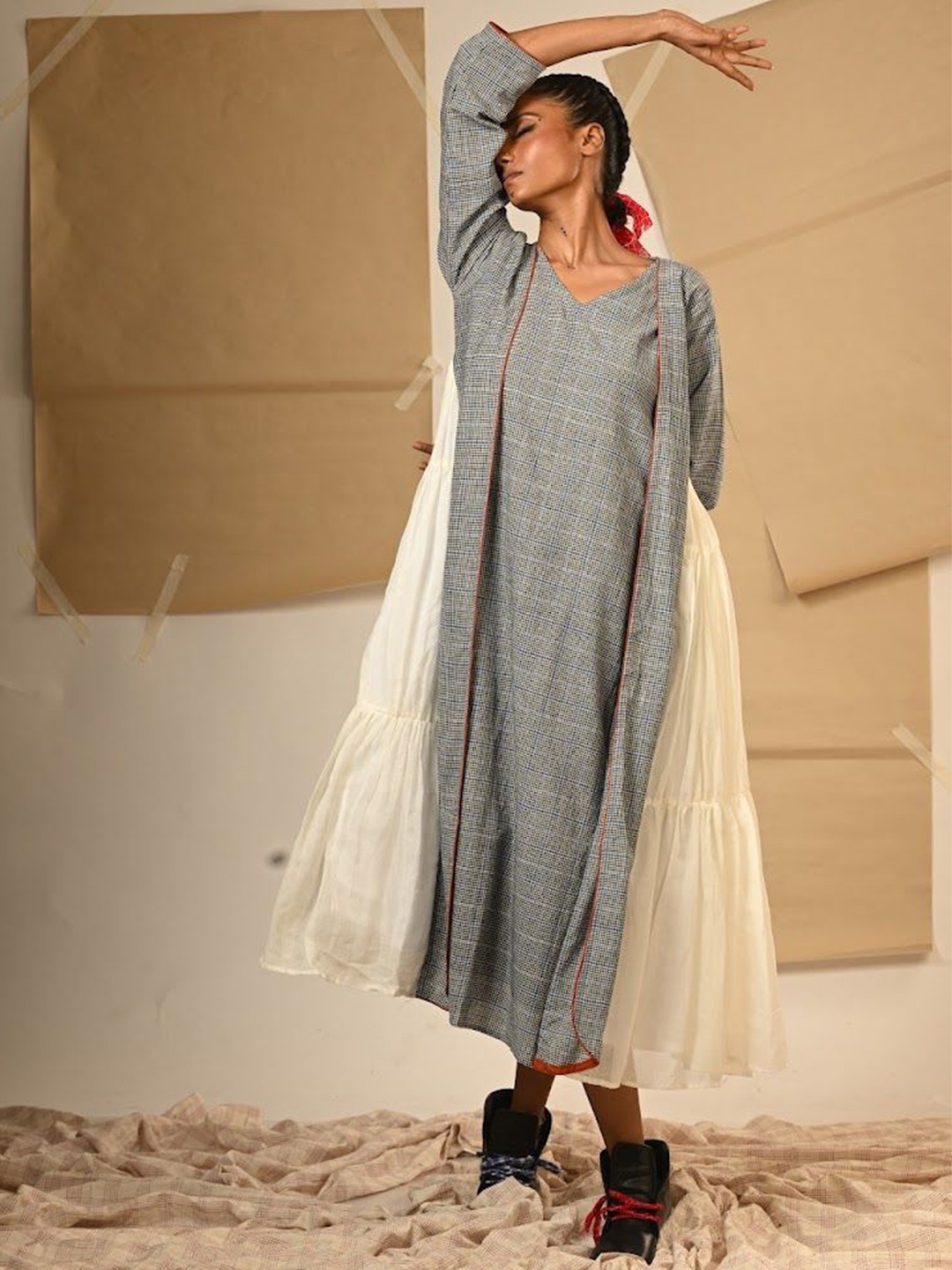 

Prathaa Women Bohemian Checked Maxi Dress, Grey