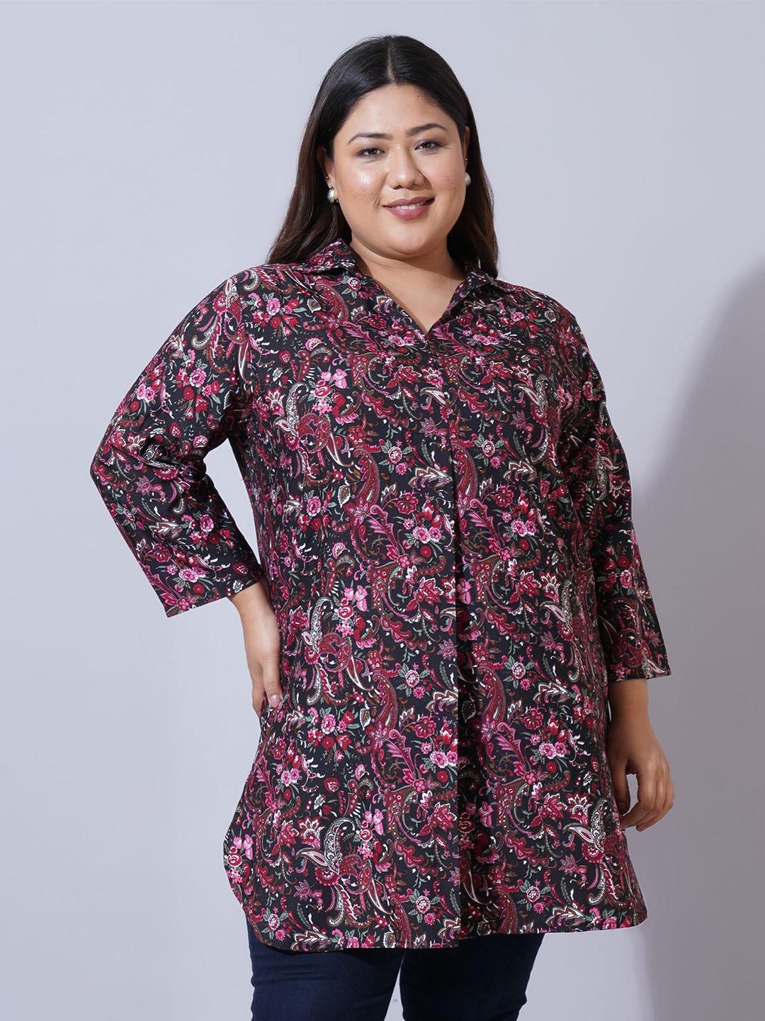 

U&F Beyond Women Plus Size Floral Printed Shirt Style Longline Top, Black