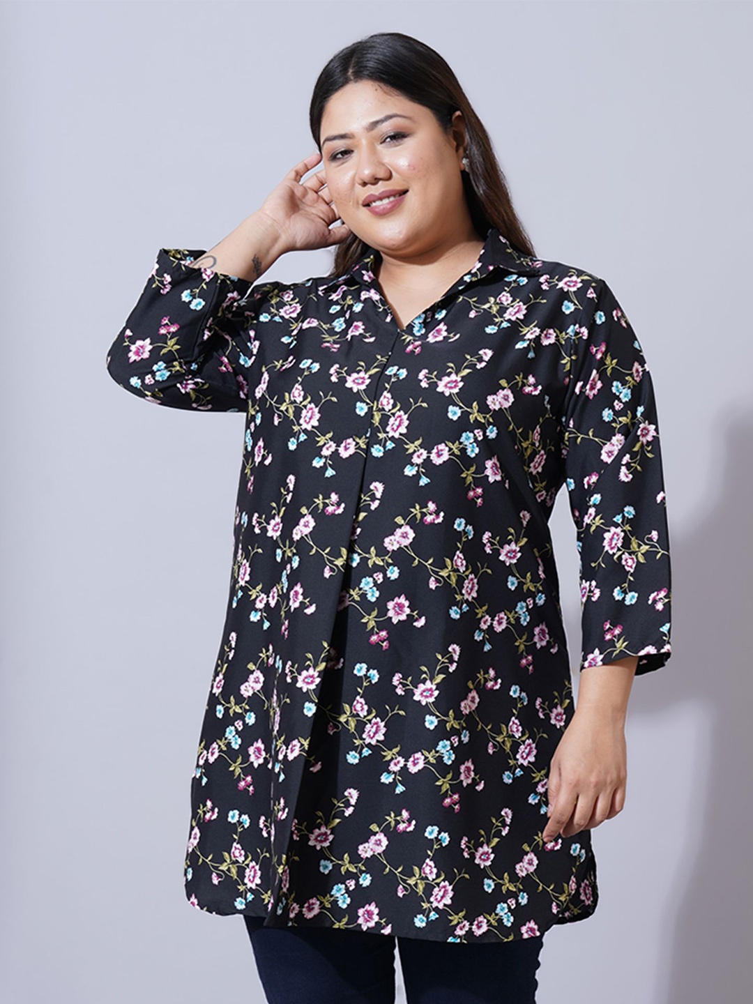 

U&F Beyond Women Floral Printed Plus Size Shirt Style Longline Top, Black