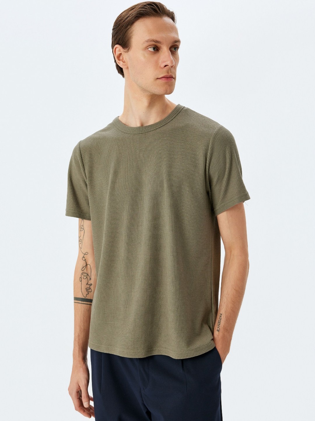 

Koton Men Solid Round Neck T-shirt, Olive
