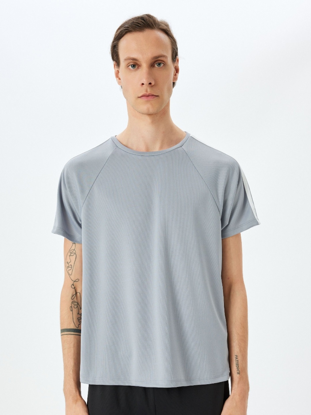 

Koton Men Solid Round Neck T-shirt, Grey