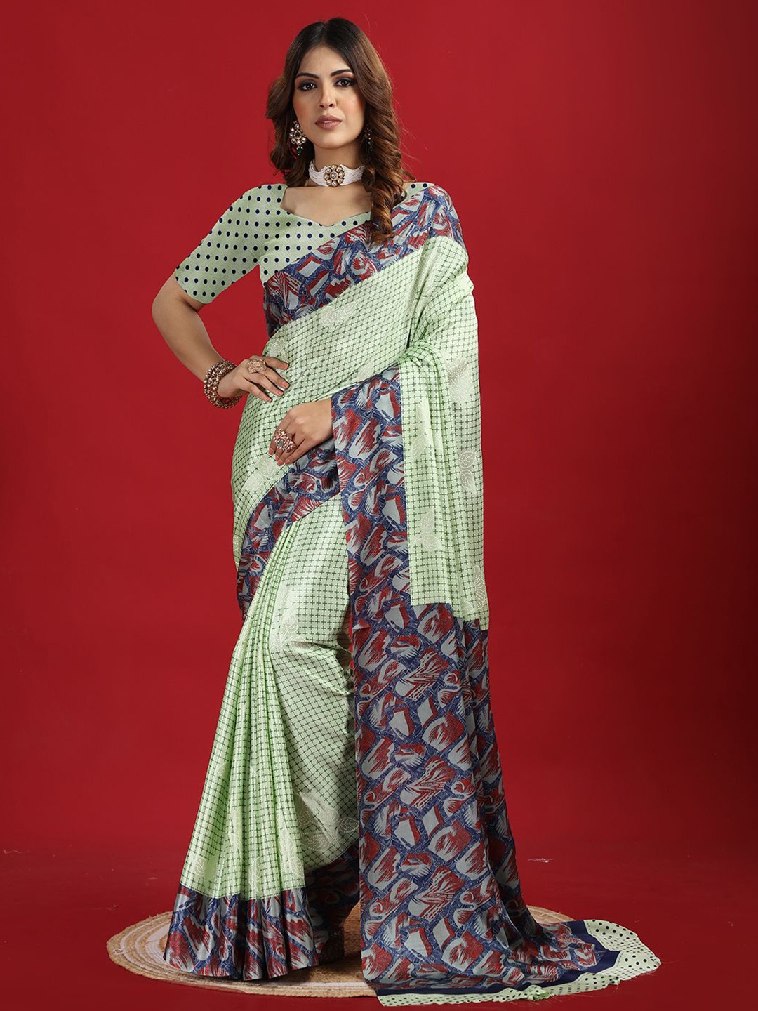 

A.V.M Prints Pure Crepe Saree With Blouse Piece, Green