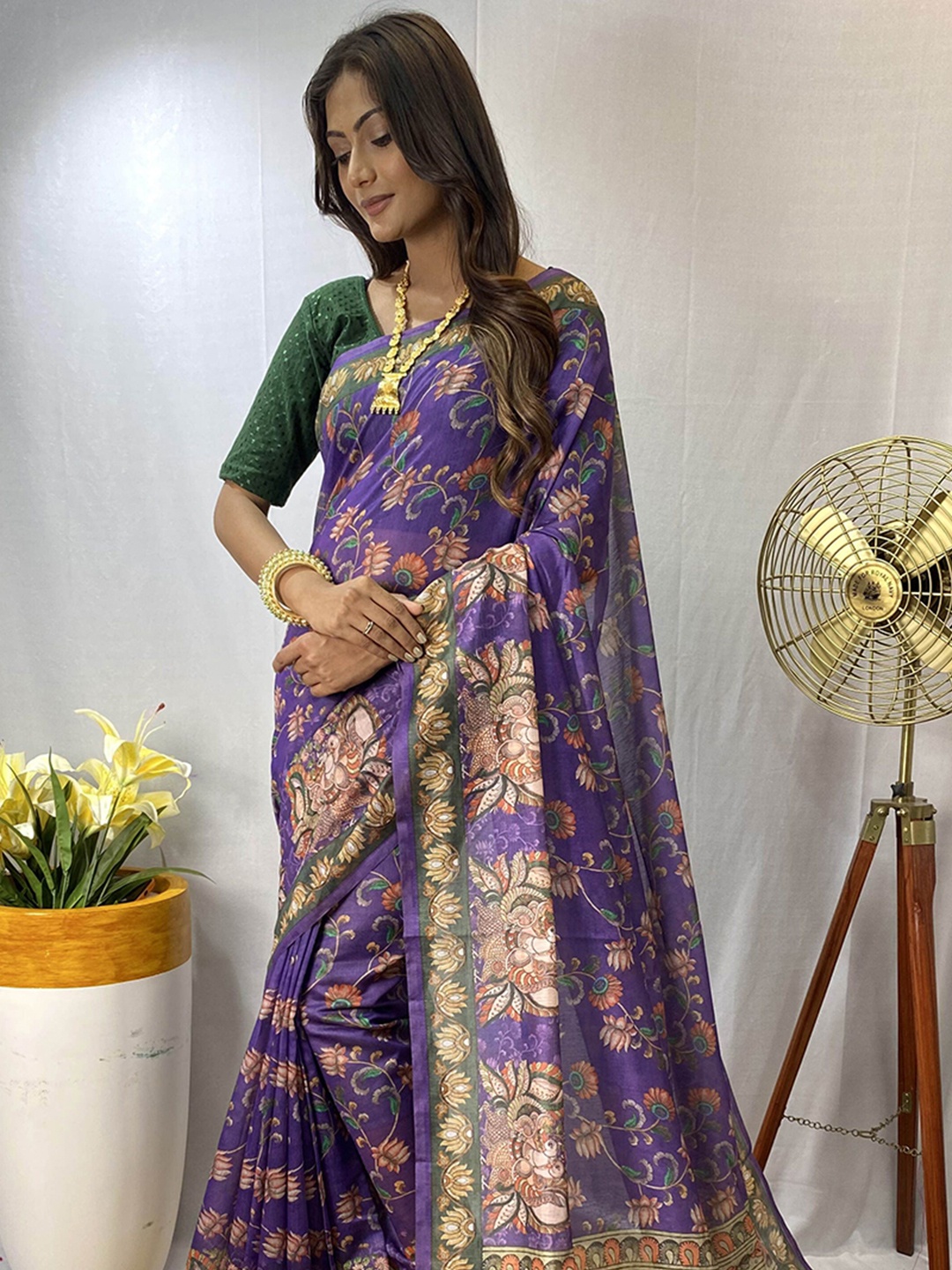 

DEVATITHI Ethnic Motifs Printed Chanderi Saree, Purple