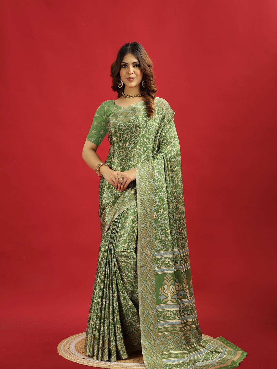 

NIRMAL CREATION Ethnic Motifs Printed Pure Crepe Saree, Green