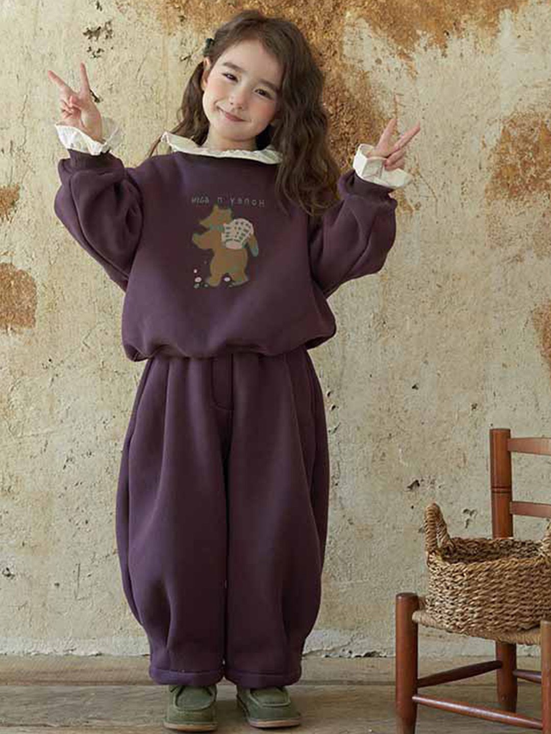 

LULU & SKY Girls Printed Round Neck Long Sleeves Sweatshirt With Jogger, Purple