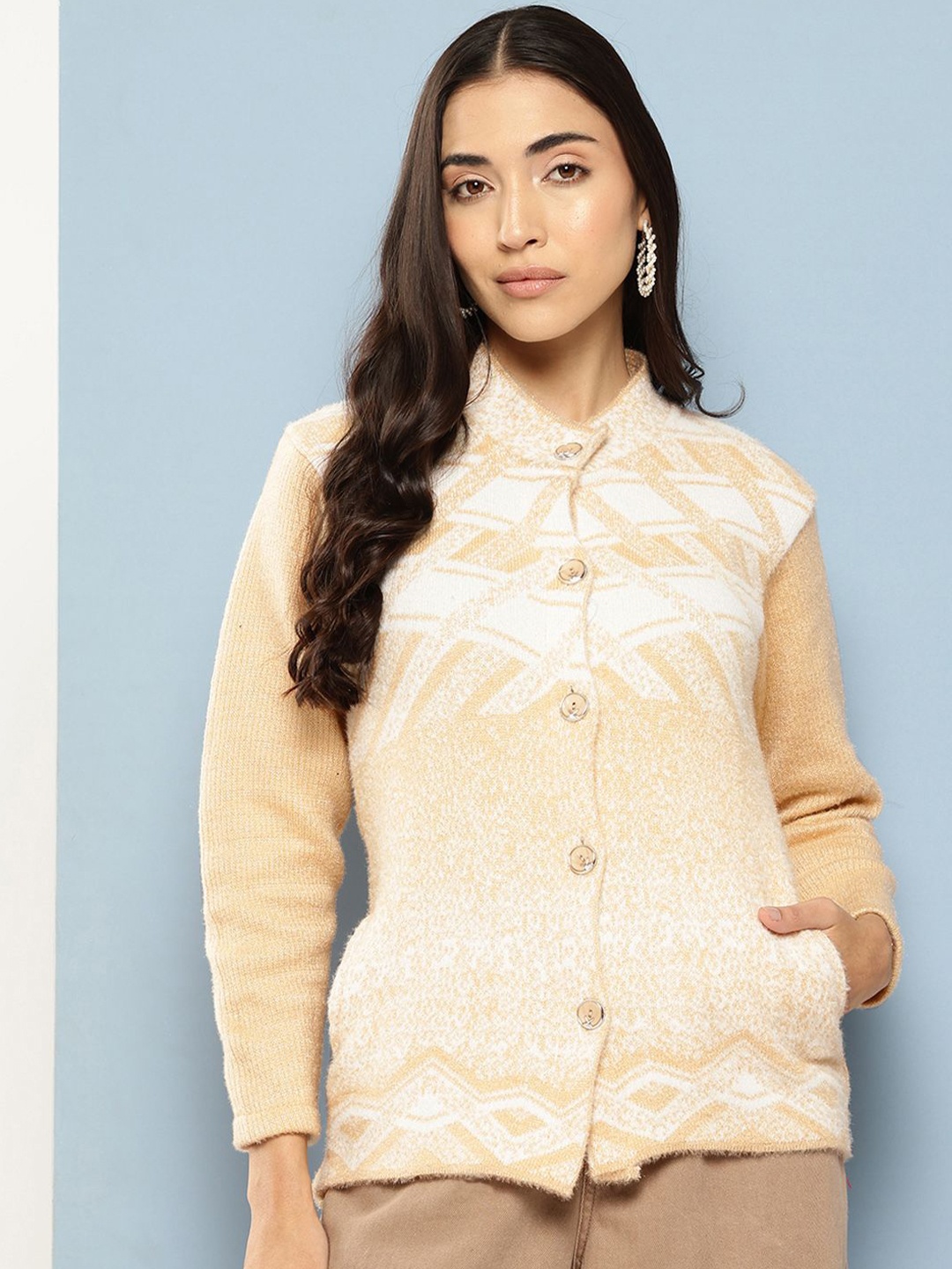 

The Roadster Lifestyle Co Women Long Sleeves Woolen Cardigan, Cream