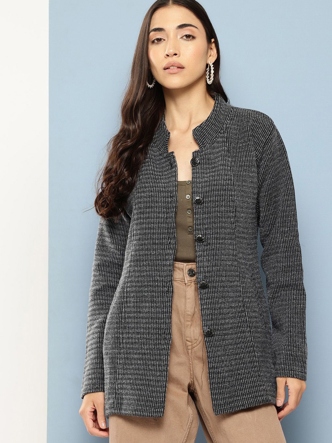 

The Roadster Lifestyle Co Women Long Sleeves Woolen Cardigan, Black