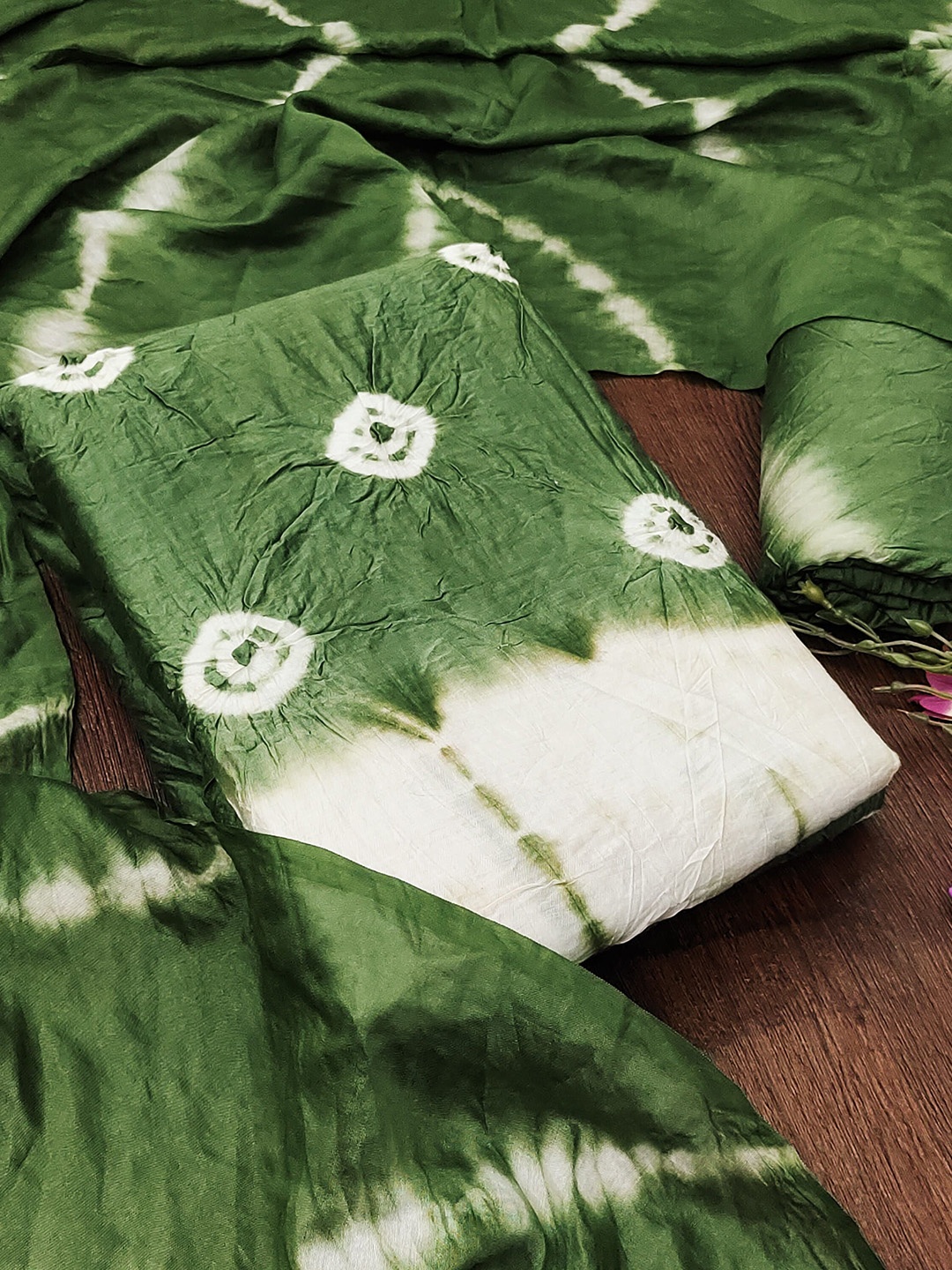 

Mitera Bandhani Dyed Pure Cotton Unstitched Dress Material, Green