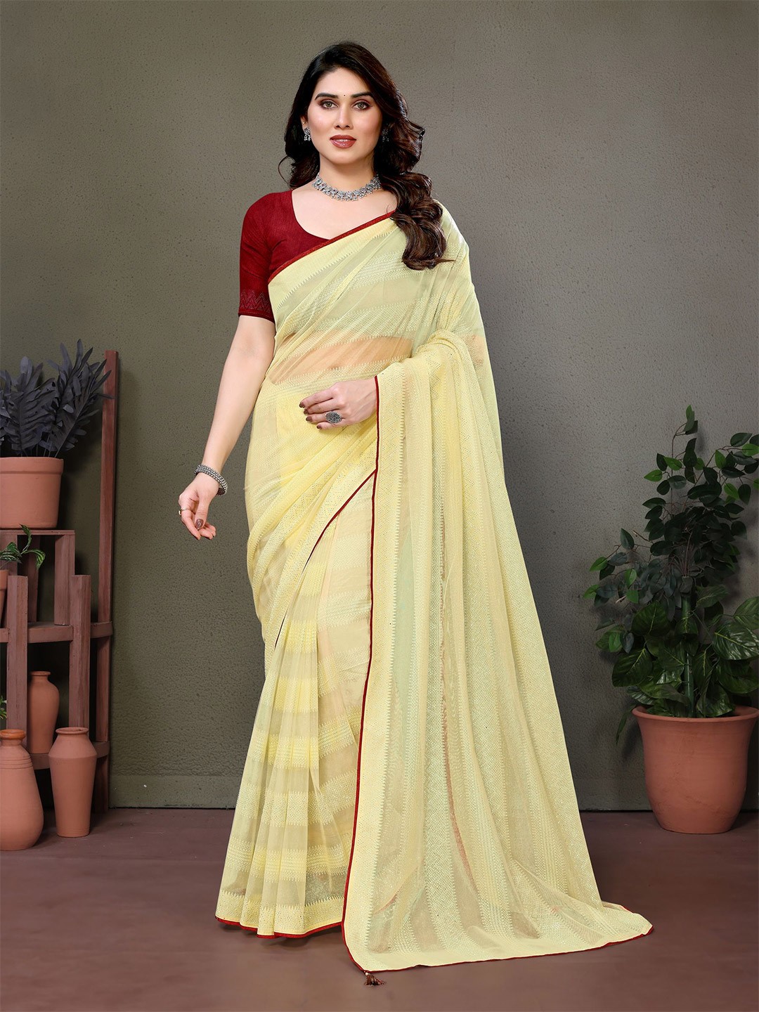 

VIJAYA VALLABH Woven Design Nat Saree, Yellow
