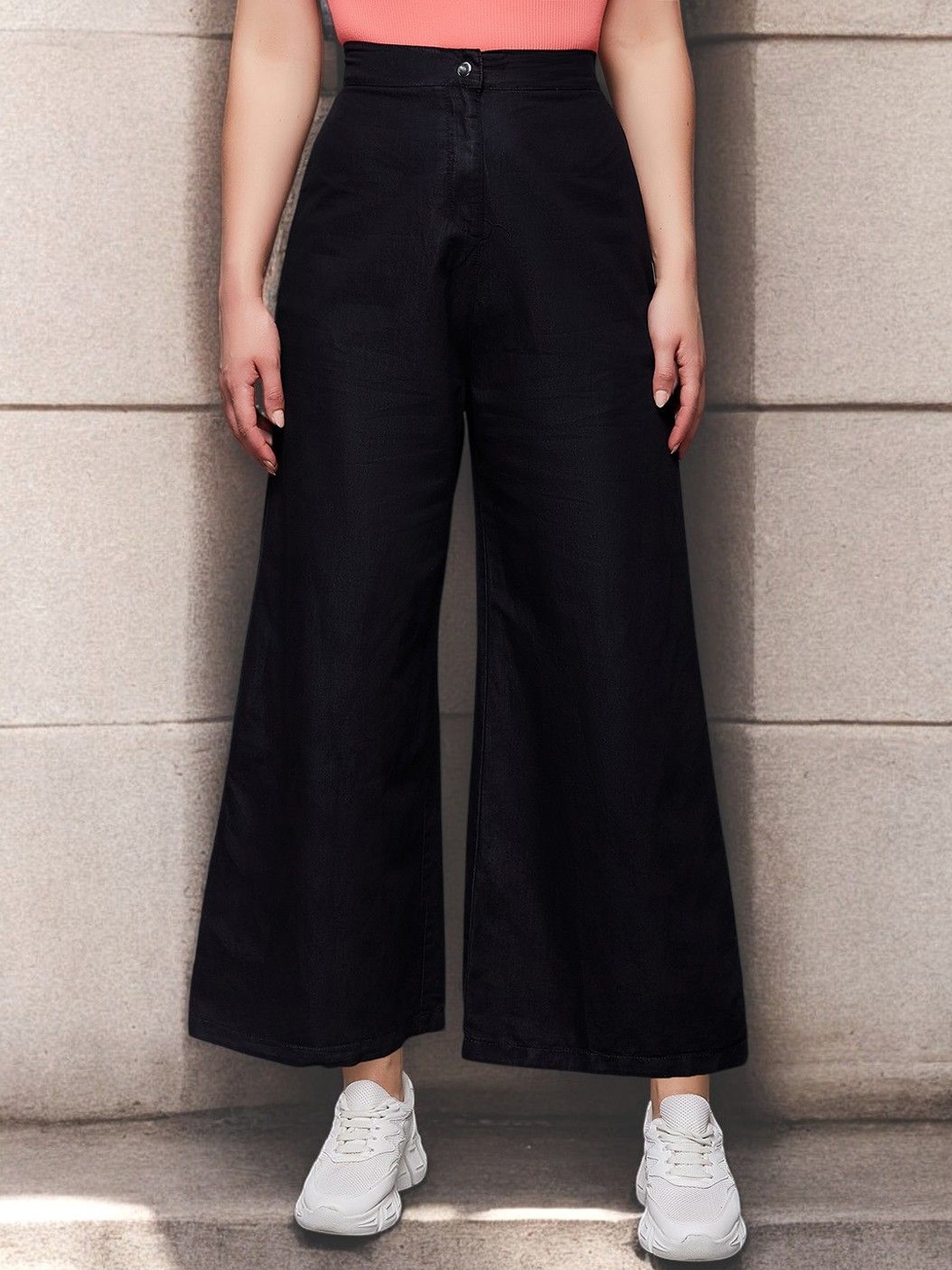 

DressBerry Women Relaxed Fit High-Rise Jeans, Black