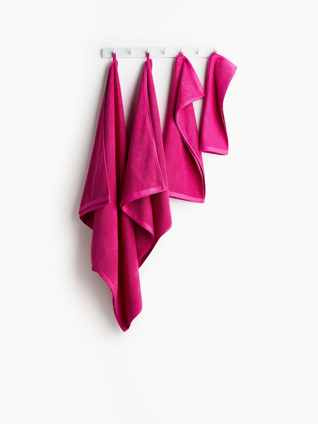 

H&M Pink Pure Cotton Terry Bath Sheet