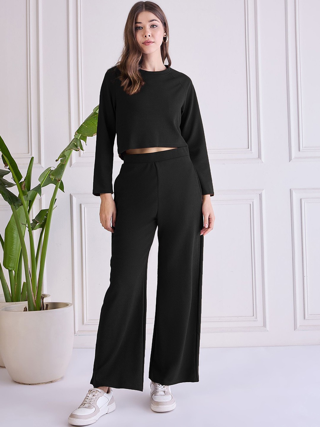 

WESTHOOD Round Neck Long Sleeves Top With Trouser, Black