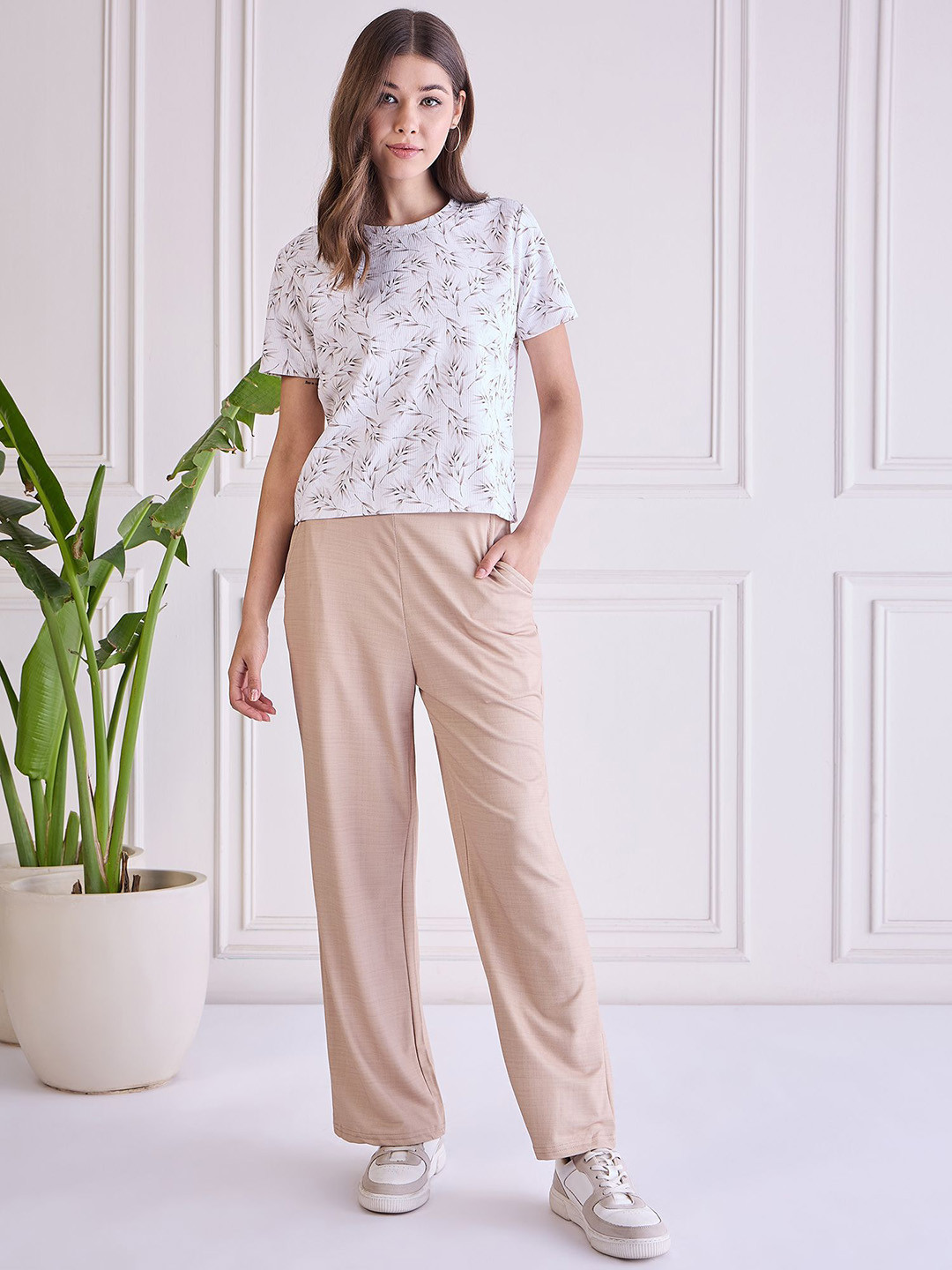 

WESTHOOD Printed Round Neck Short Sleeves Pure Cotton T-Shirt With Trouser, Beige