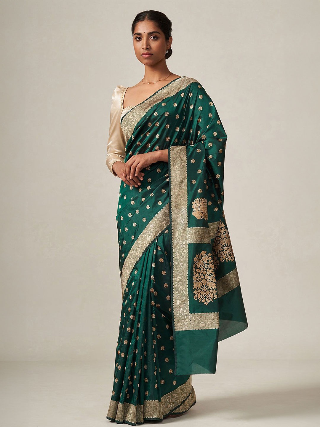 ZIKARAA Woven Design Zari Pure Silk Saree, Green