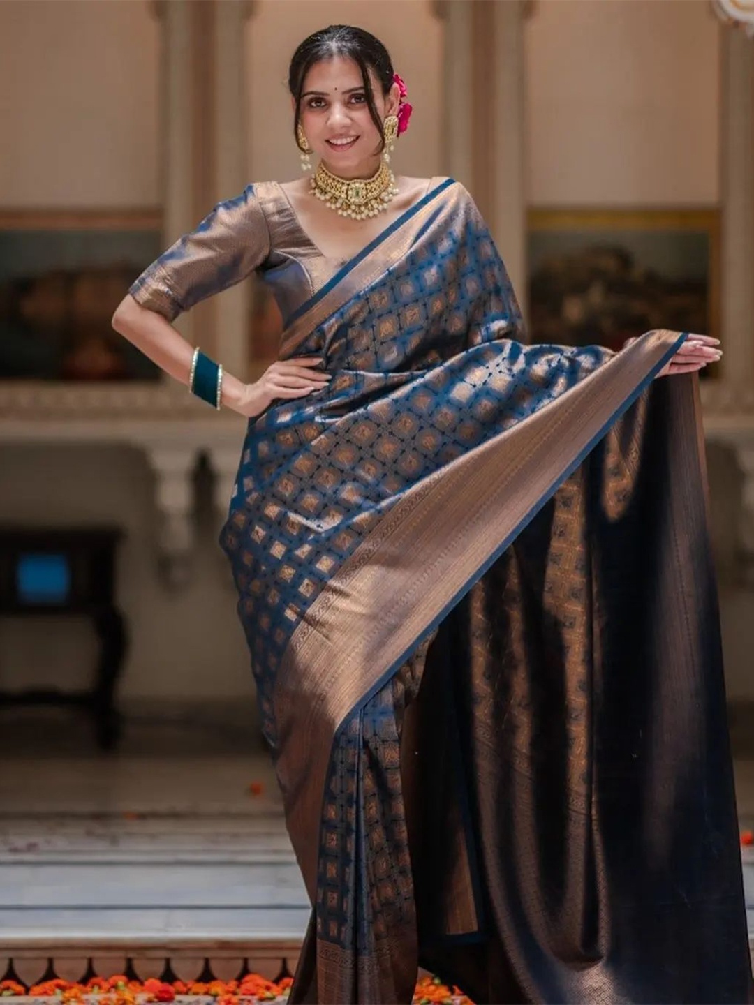 

ZIKARAA Ethnic Motifs Zari Pure Silk Kanjeevaram Saree, Blue