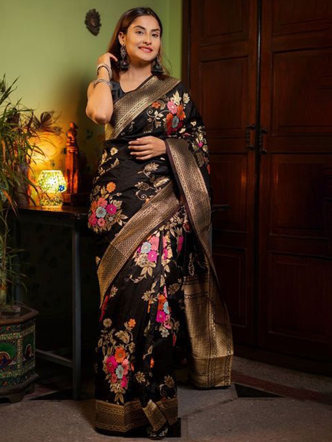 ZIKARAA Floral Printed Zari Pure Silk Saree, Black