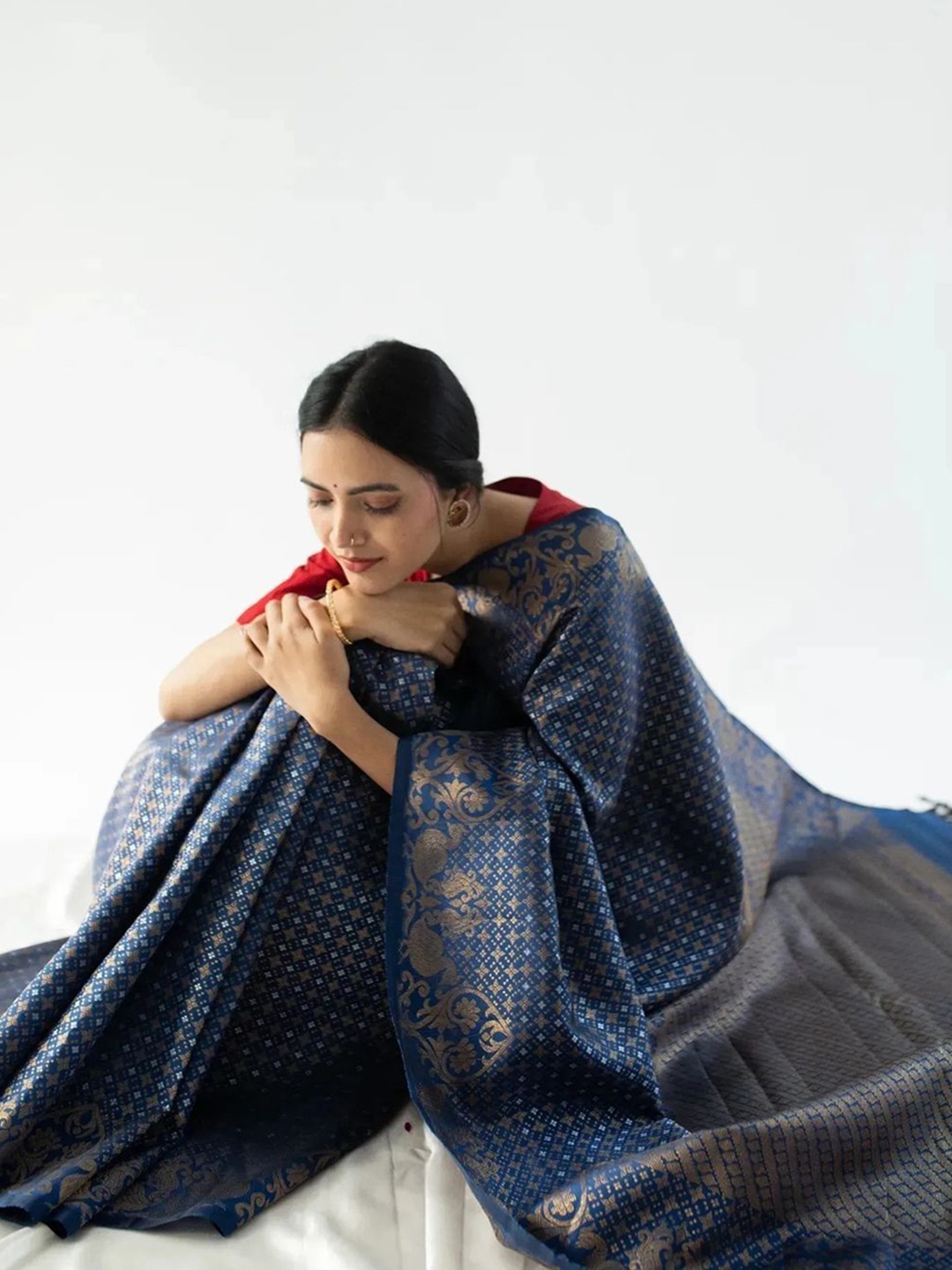 ZIKARAA Woven Design Zari Pure Silk Saree, Blue