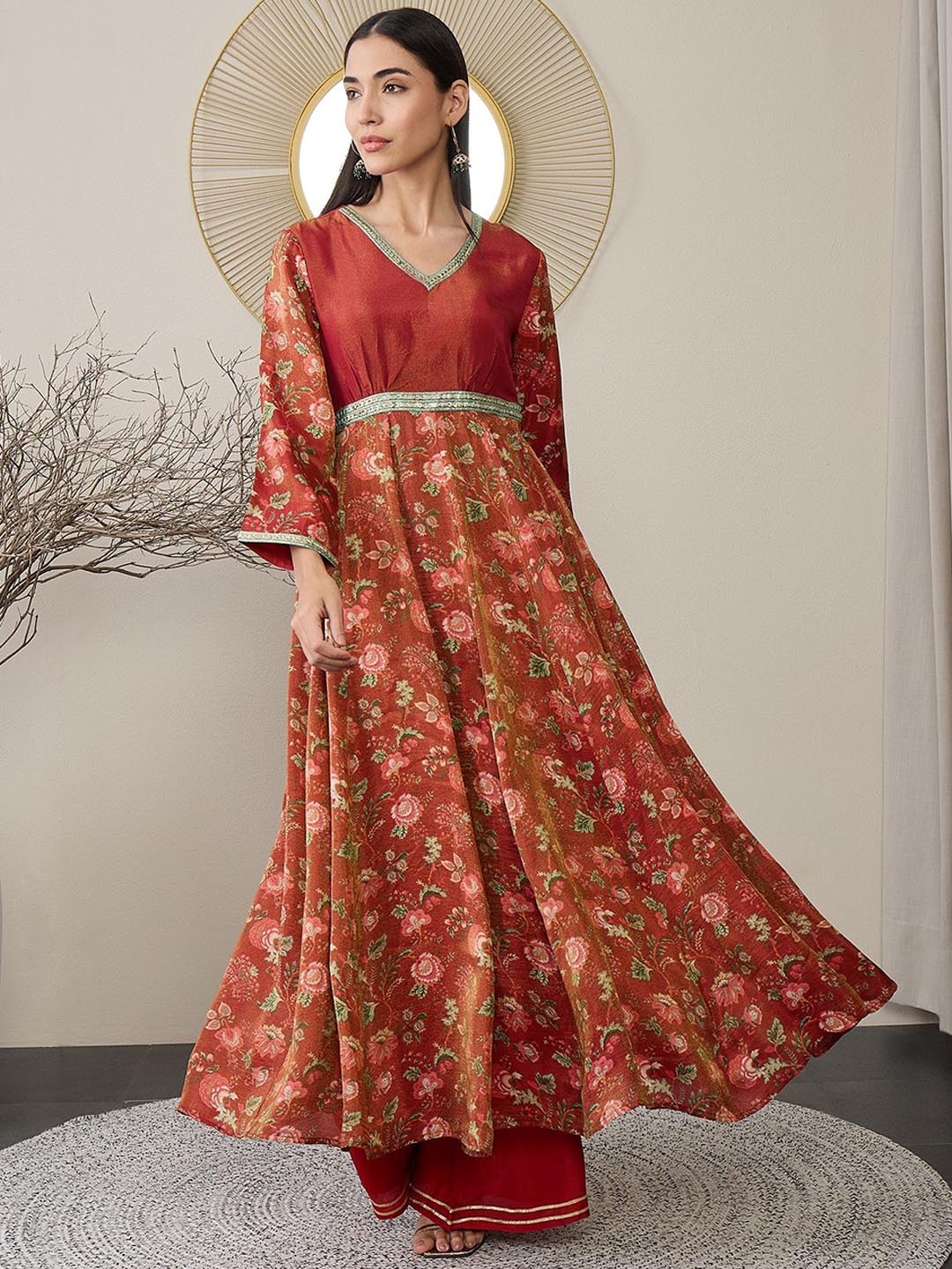 

ADORNIA Floral Printed V-Neck Gotta Patti Kurta with Palazzos, Orange