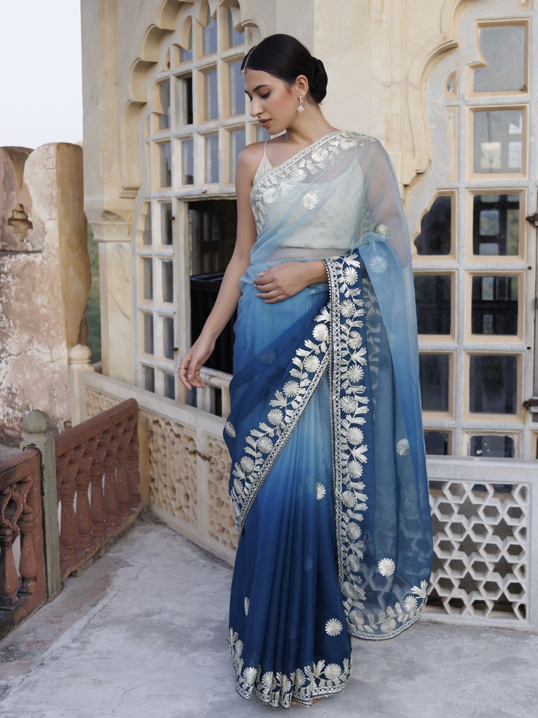 

Geroo Luxe Embroidered Organza Saree, White