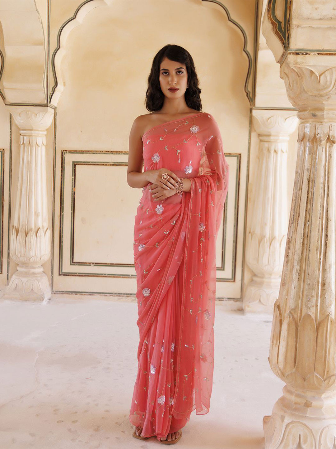

Geroo Luxe Woven Design Embroidered Sequinned Saree, Rose