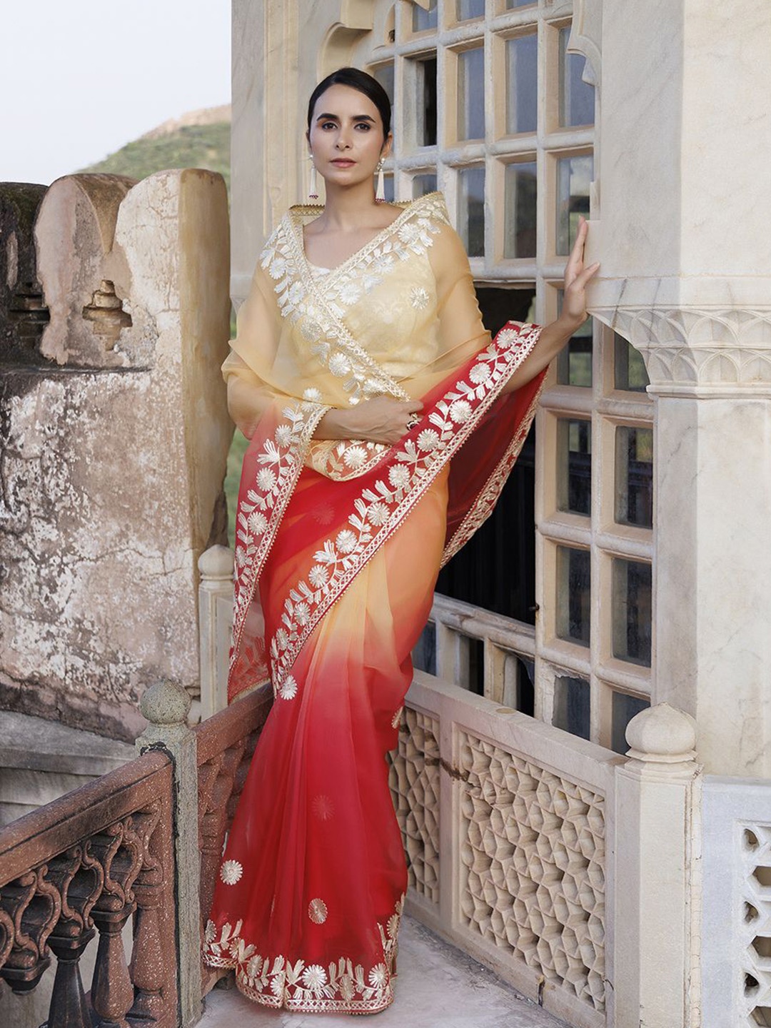 

Geroo Luxe Floral Gotta Patti Organza Saree, Red