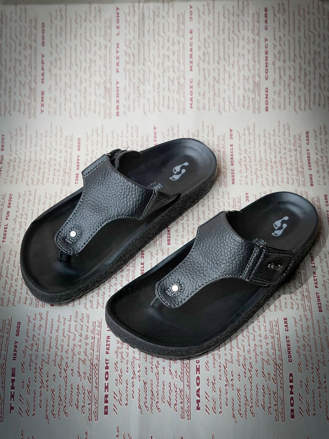 

Aerowalk Men Thong Flip-Flops, Black