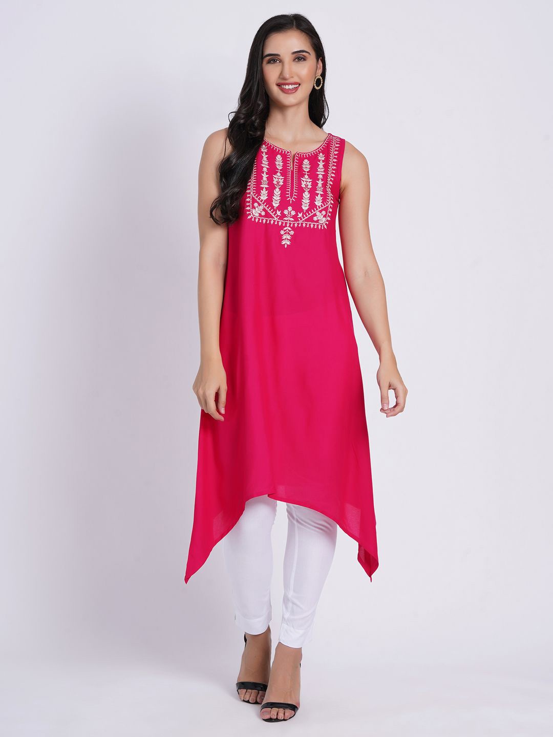 

SUTI Women Embroidered Kurti, Pink