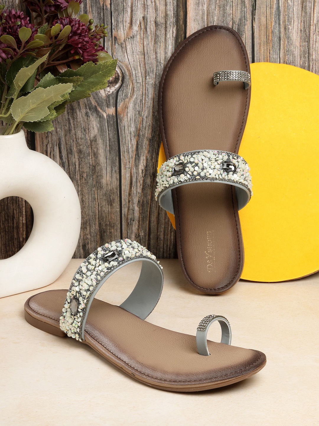 

NATSHUZ Women Ethnic Embellished Comfort Sandals, Grey