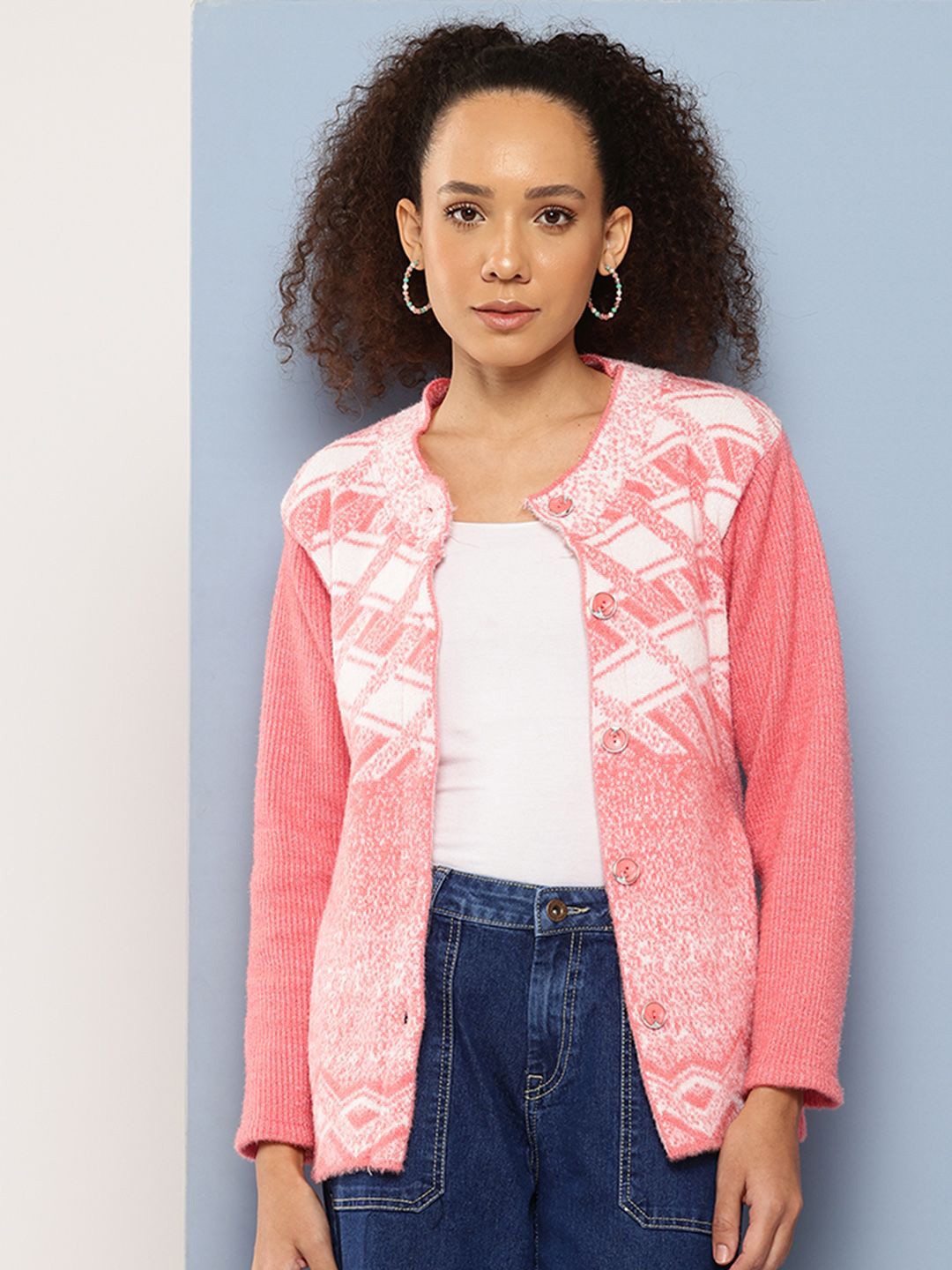 

The Roadster Lifestyle Co Women Printed Woolen Long Sleeve Cardigan, Peach