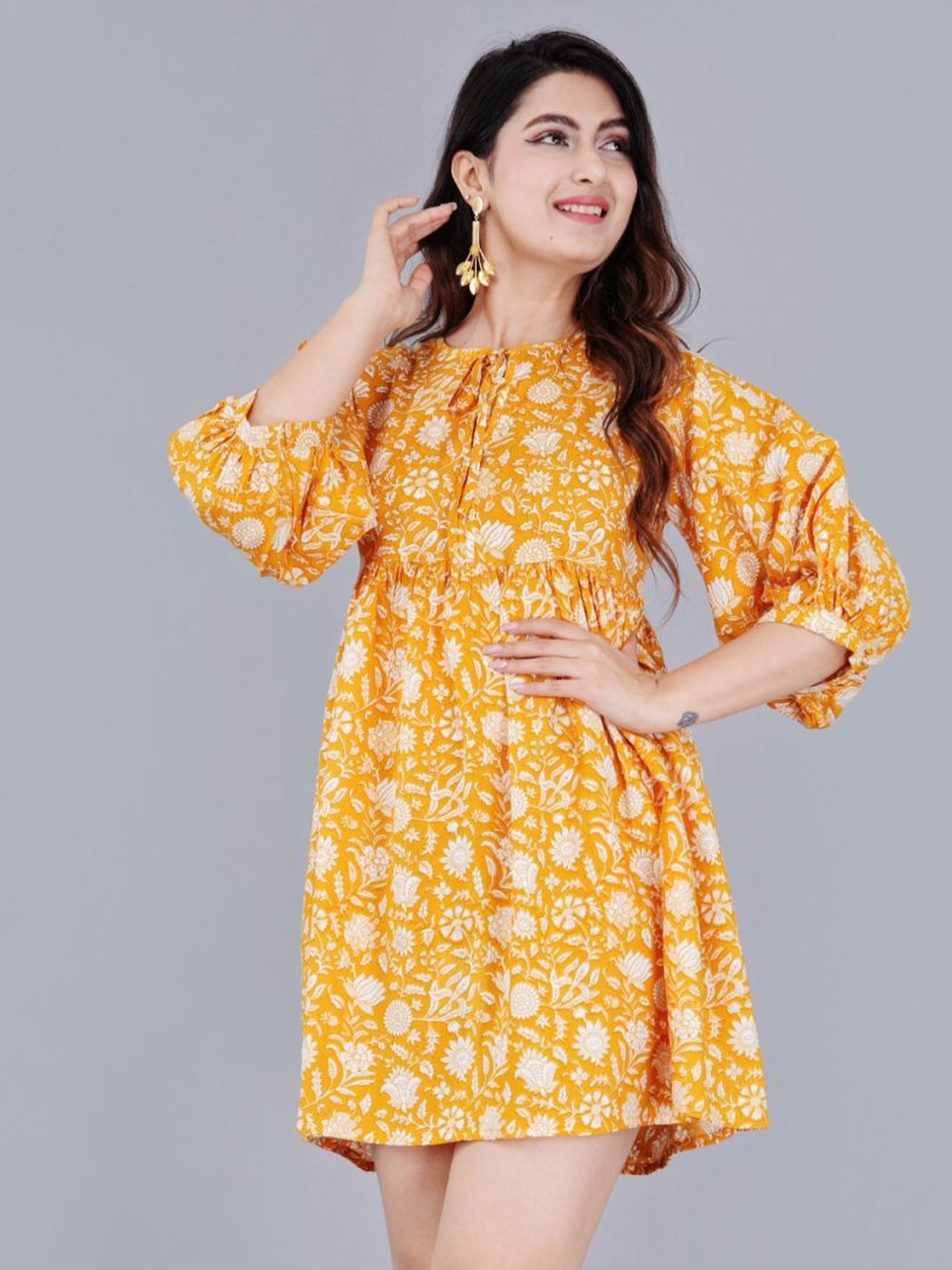 

DMPRSN ATTIRE Women Floral Print Tie-Up Neck A-Line Dress, Yellow