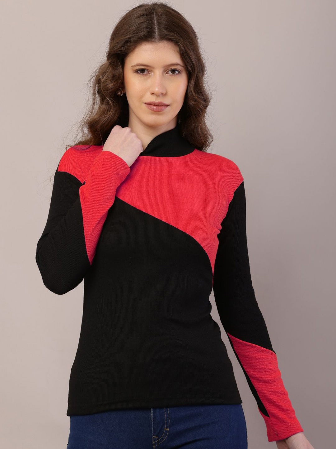 

RiseMax Women High Neck Colourblocked Top, Black