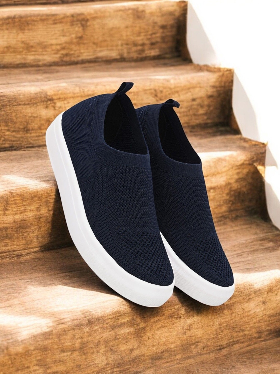 

HIROLAS Men Knitted Slip-On Sneakers, Navy blue