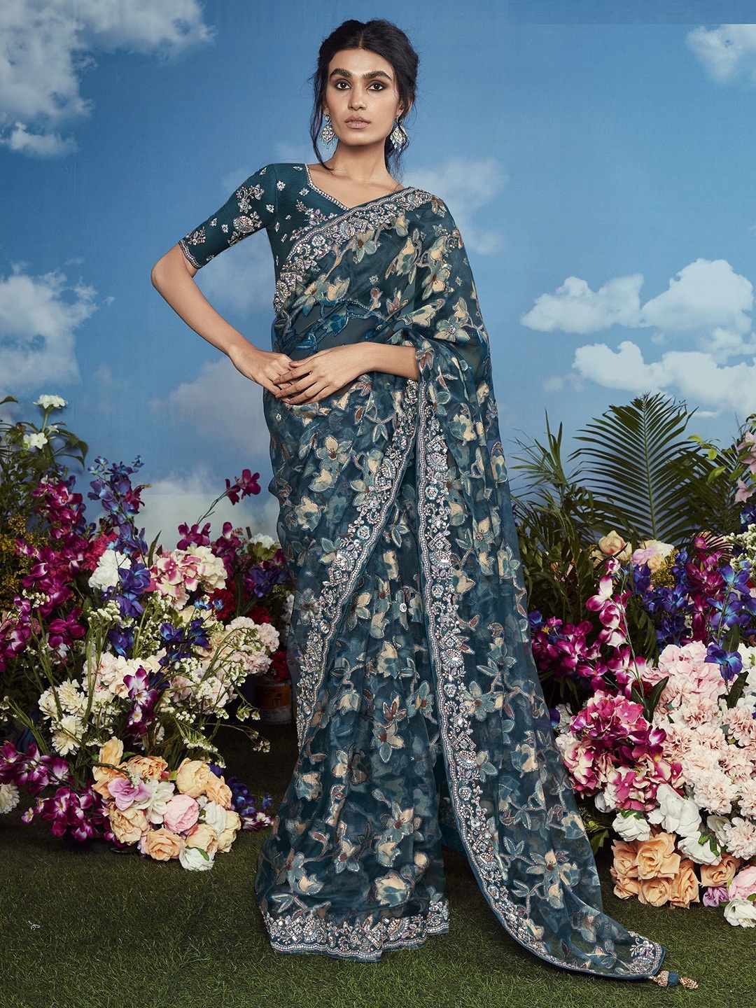 

MAHALASA Floral Printed Embroidered Brasso Saree, Teal