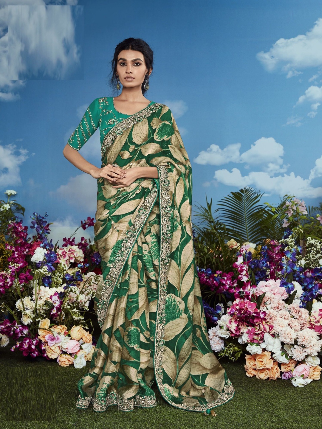 

MAHALASA Floral Printed Embroidered Brasso Saree, Green