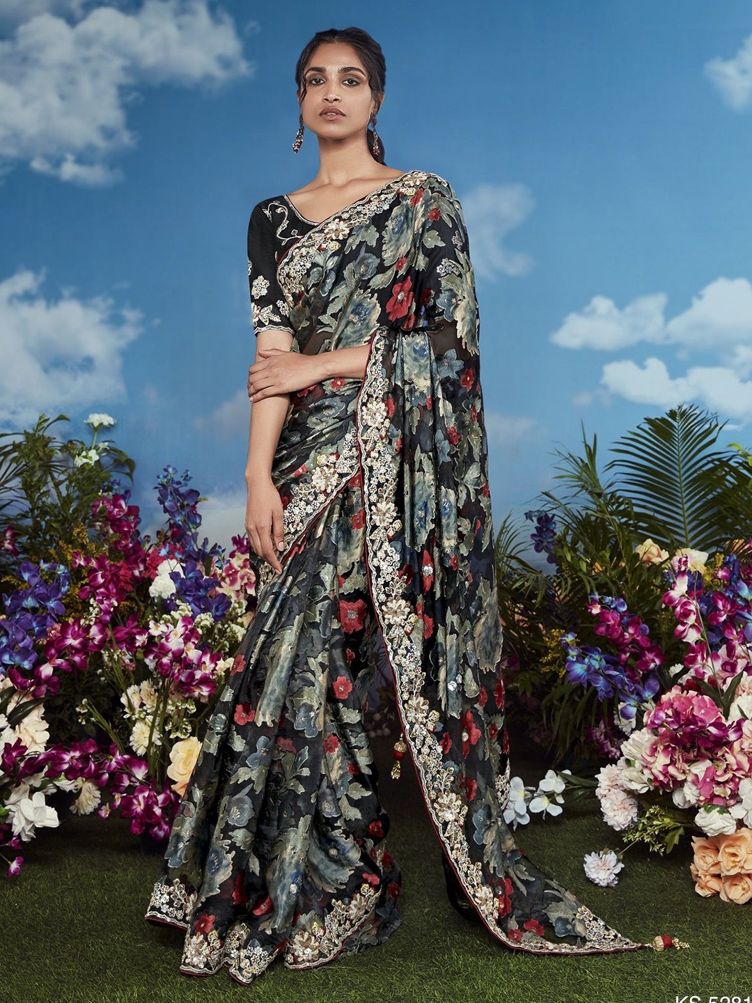 

MAHALASA Floral Embroidered Brasso Saree, Black