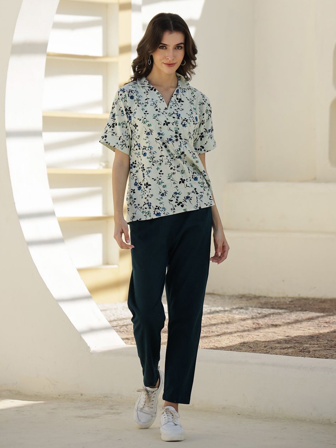 

SANSKRUTIHOMES Printed Shirt Collar Short Sleeves Pure Cotton Top & Trouser, Green