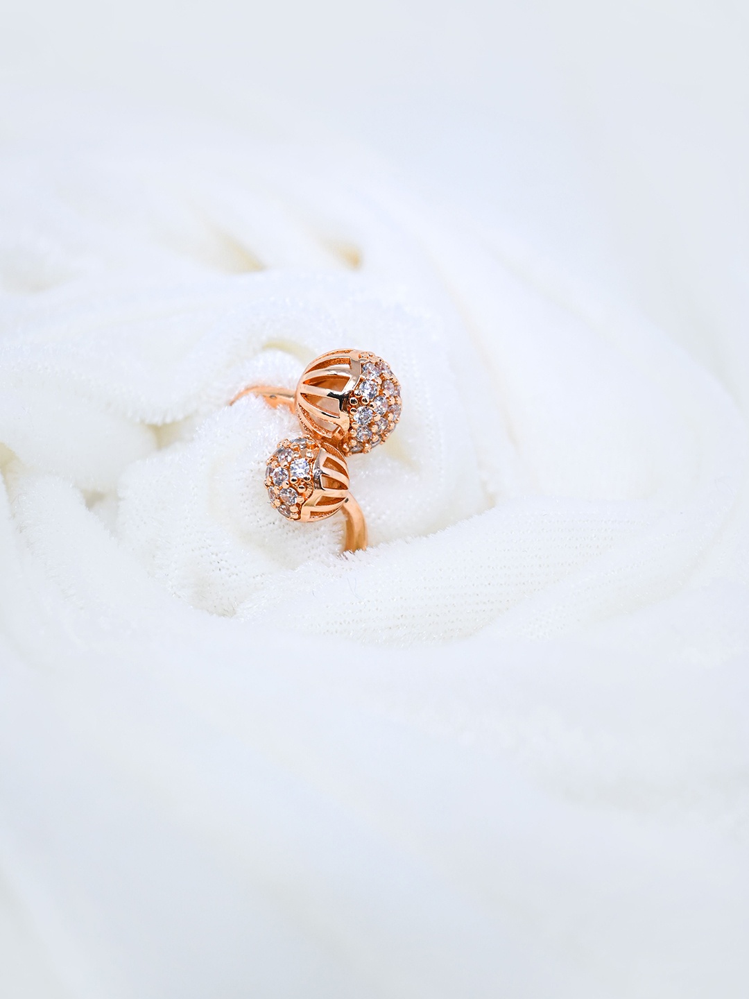

GOLD CASH Rose Gold-Plated American Diamond Stone-Studded Adjustable Finger Ring