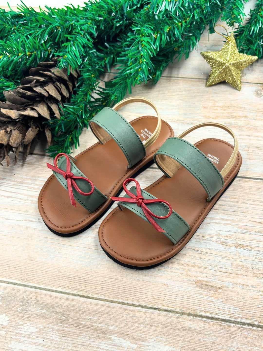 

THE MADRAS TRUNK Kids Backstrap Open Toe Flats, Tan