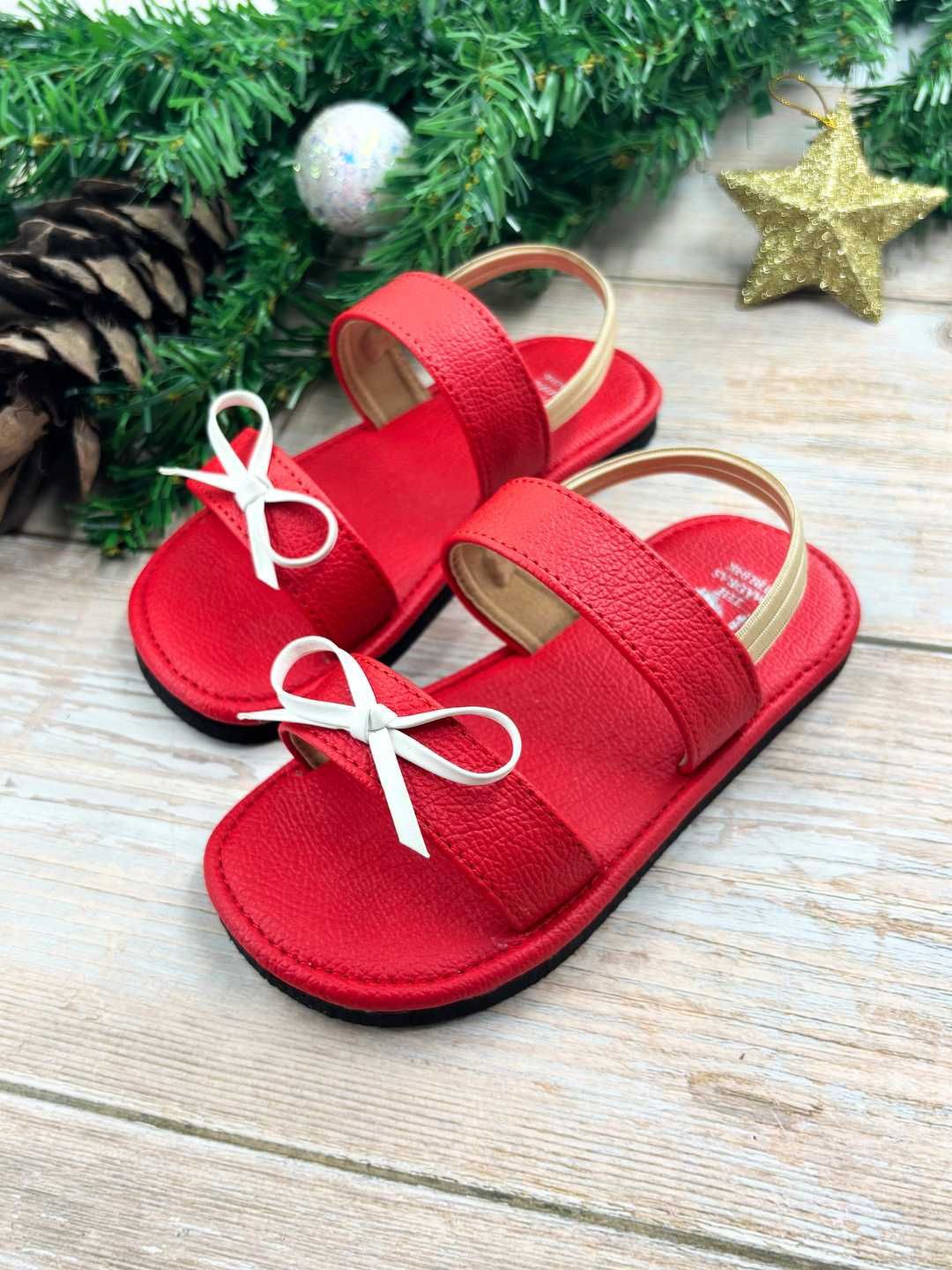 

THE MADRAS TRUNK Kids Open Toe Flats, Red