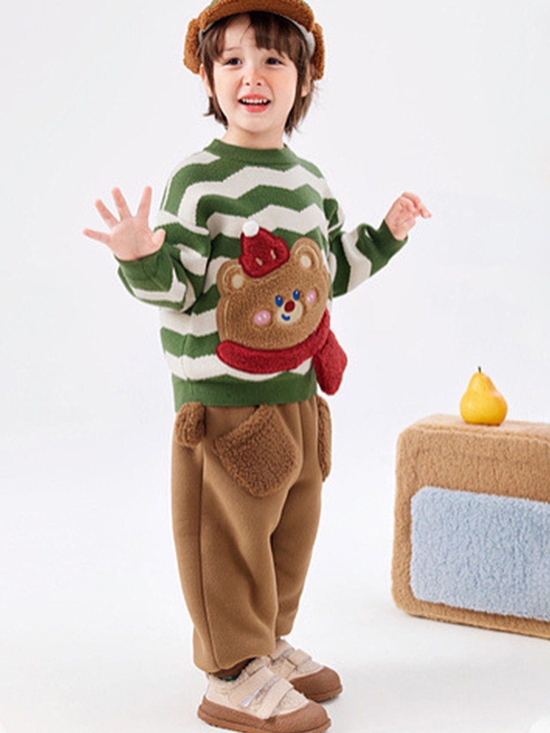 

LULU & SKY Unisex Kids Striped Pullover with Fuzzy Detail, Green
