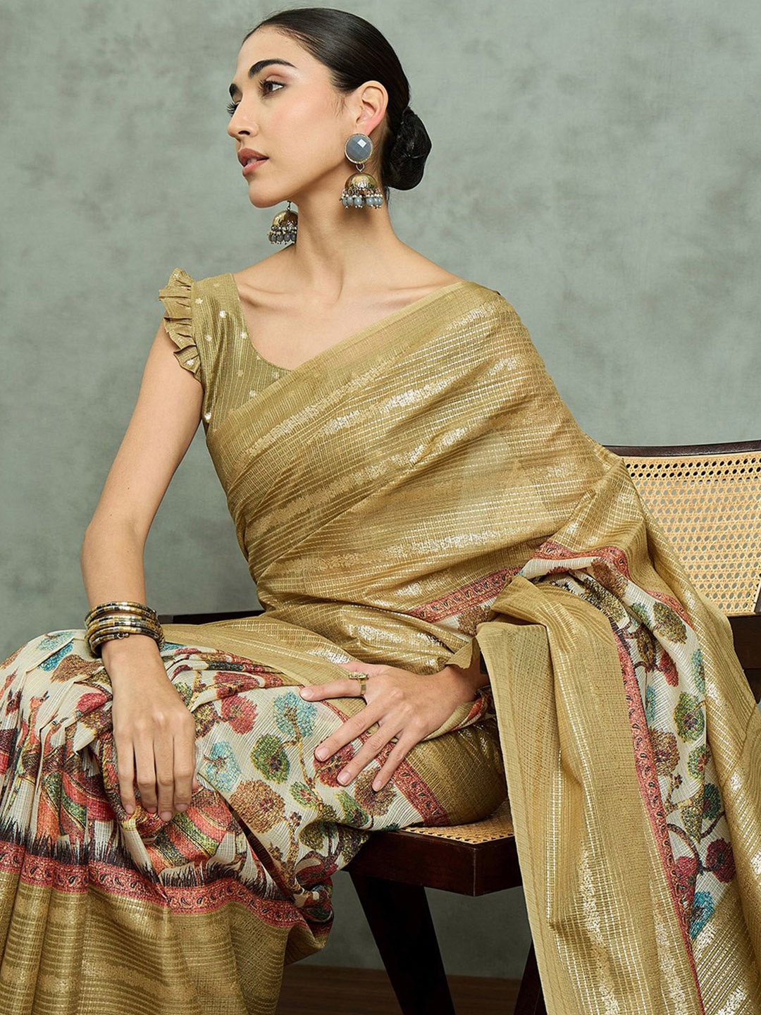 

Mitera Woven Design Block Print Saree, Gold