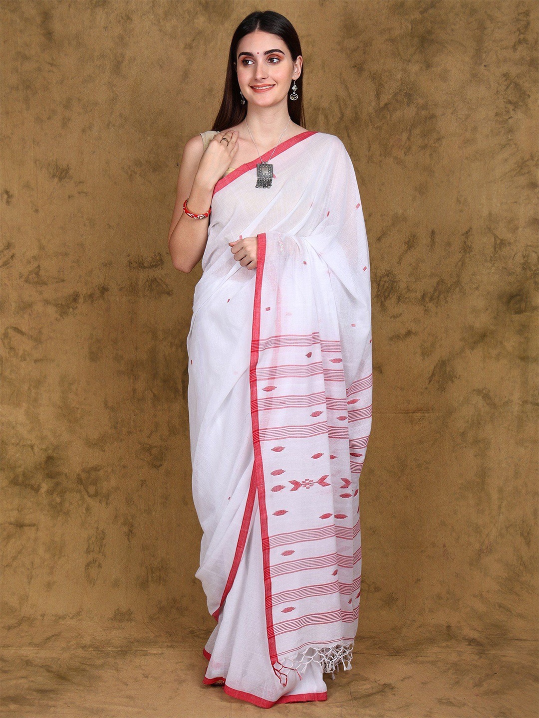 

Exotic India Bright White Tangail Handloom Pure Cotton Puja Saree