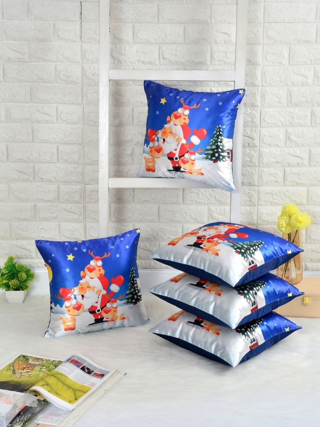 

BIGGER FISH Navy Blue 5 Pieces Graphic Printed Square Cushion Covers
