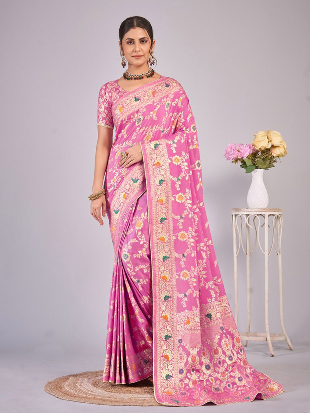 

Mangalam Fashion Diva Ethnic Motifs Woven Design Zari Banarasi Saree, Pink