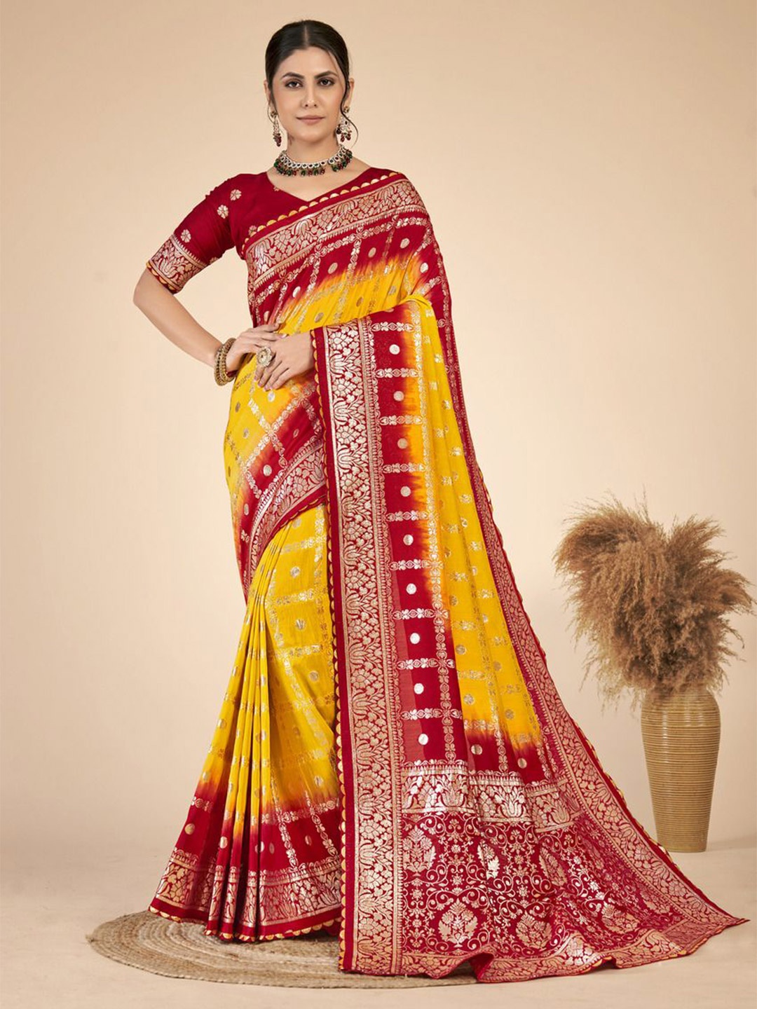 

Mangalam Fashion Diva Woven Design Zari Banarasi Saree, Yellow