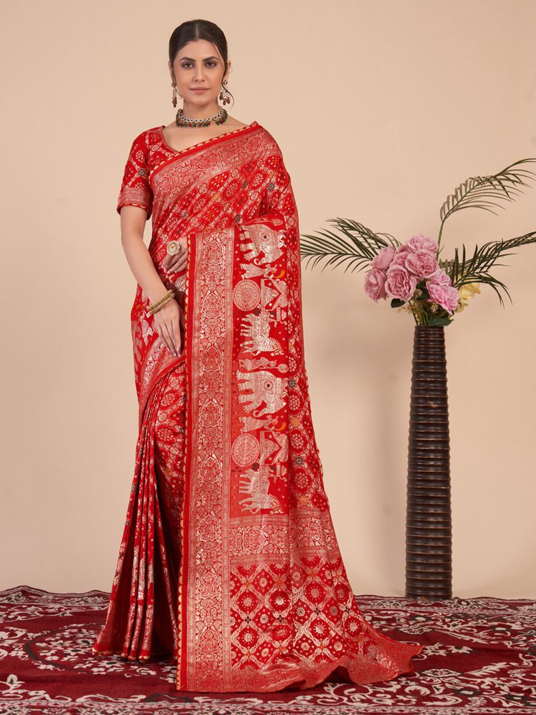 

Mangalam Fashion Diva Woven Design Zari Banarasi Saree, Red