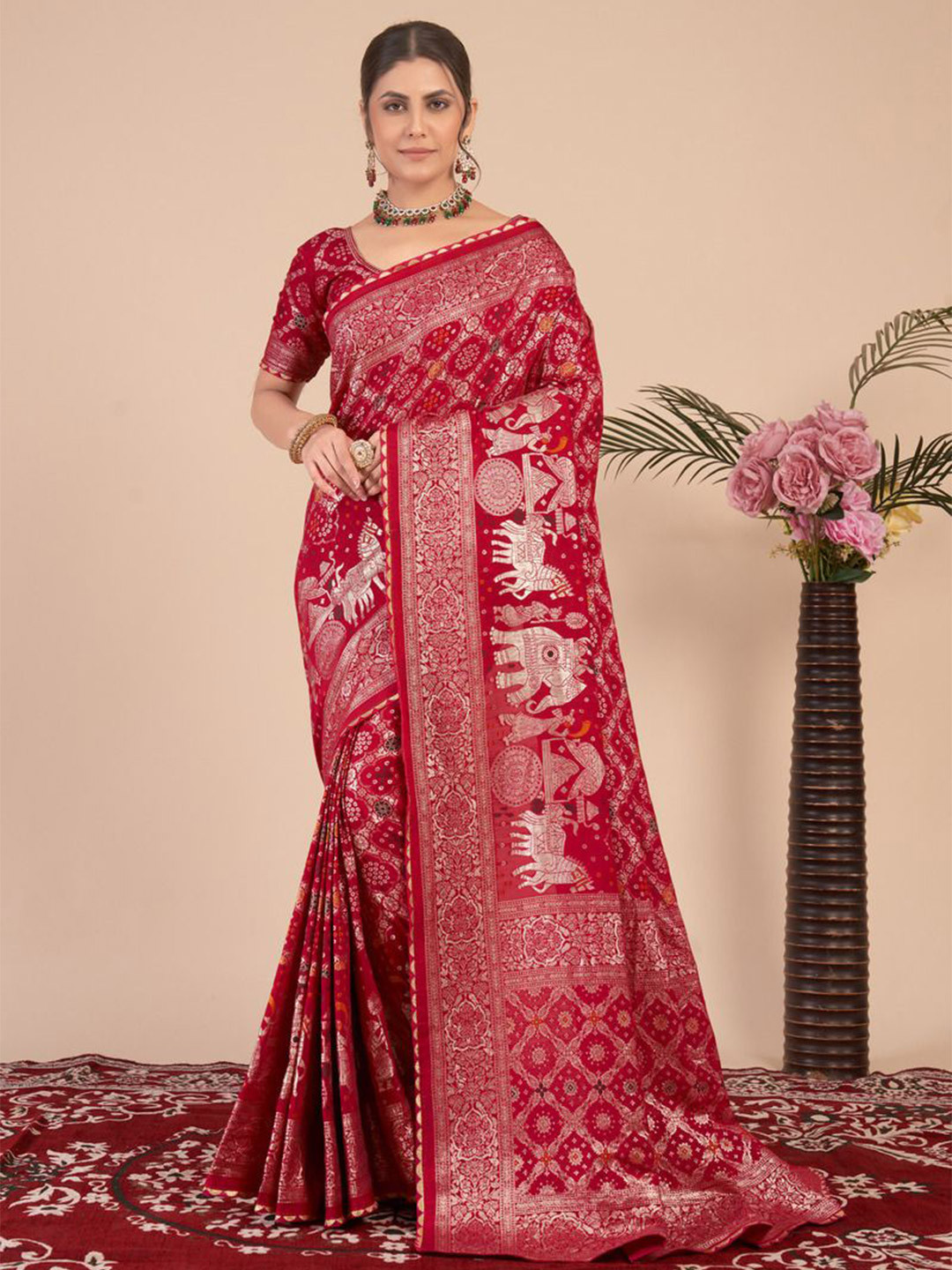 

Mangalam Fashion Diva Woven Design Zari Banarasi Saree, Maroon