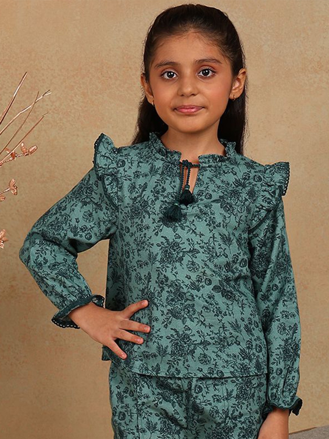 

BAESD Girls Floral Printed Keyhole Neck Cotton Top, Green