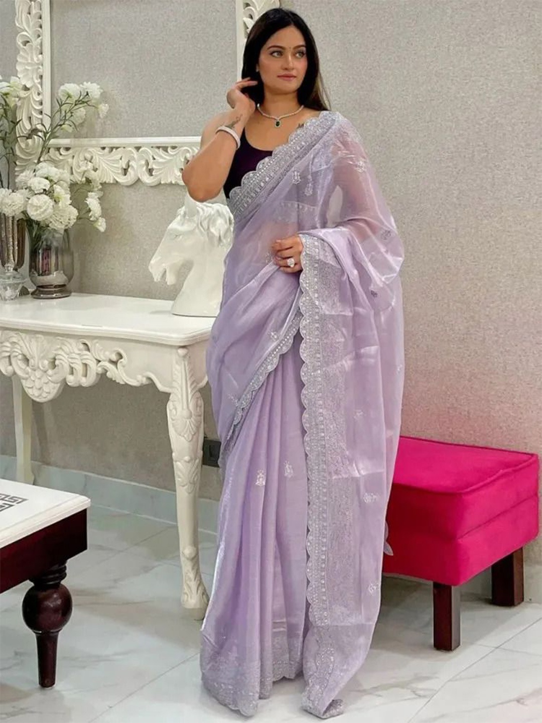 

zinzraa Woven Design Zari Tissue Saree, Lavender